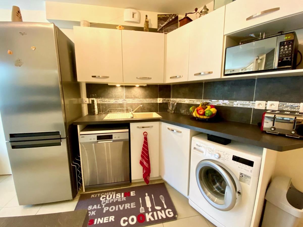 Le Neptune, Appartement Avec Parking Et Jardin Proche Universite Caen Esterno foto